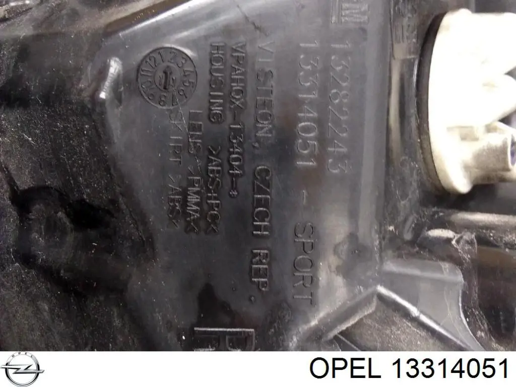 Opel Astra  (2010 - 2015) Sağ arka stop lambası satın al