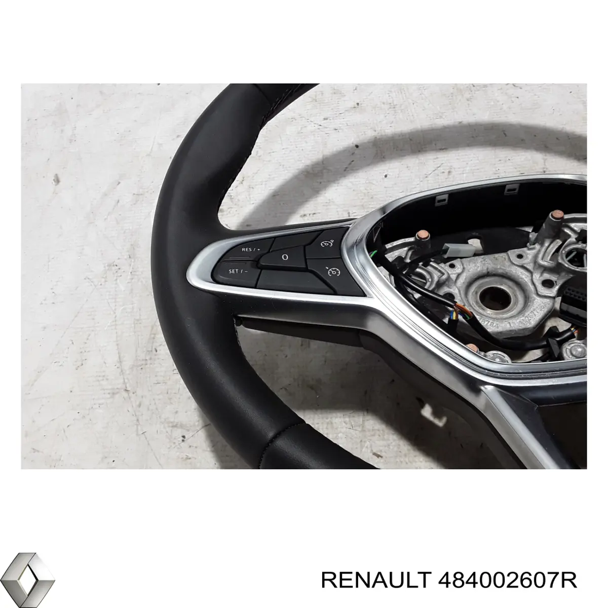 Renault Clio V Direksiyon sıfır