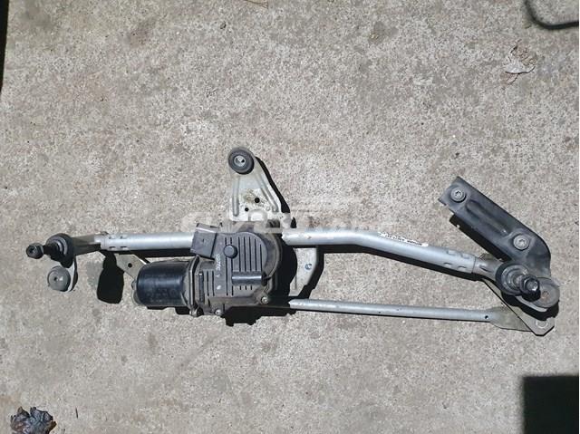 Volkswagen Passat  (2010 - 2016) Ön cam silecek motoru satın al